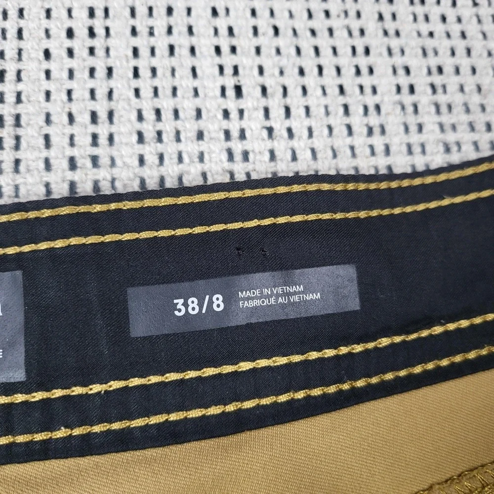 Prana brand style